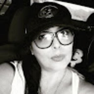 Meet your Posher, Lola